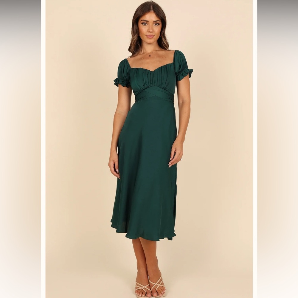 NWT Petal & Pup Mickenna Sweetheart Frill Midi Dress Emerald Green